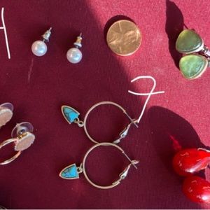 Costume turquoise gold circle pendant earrings